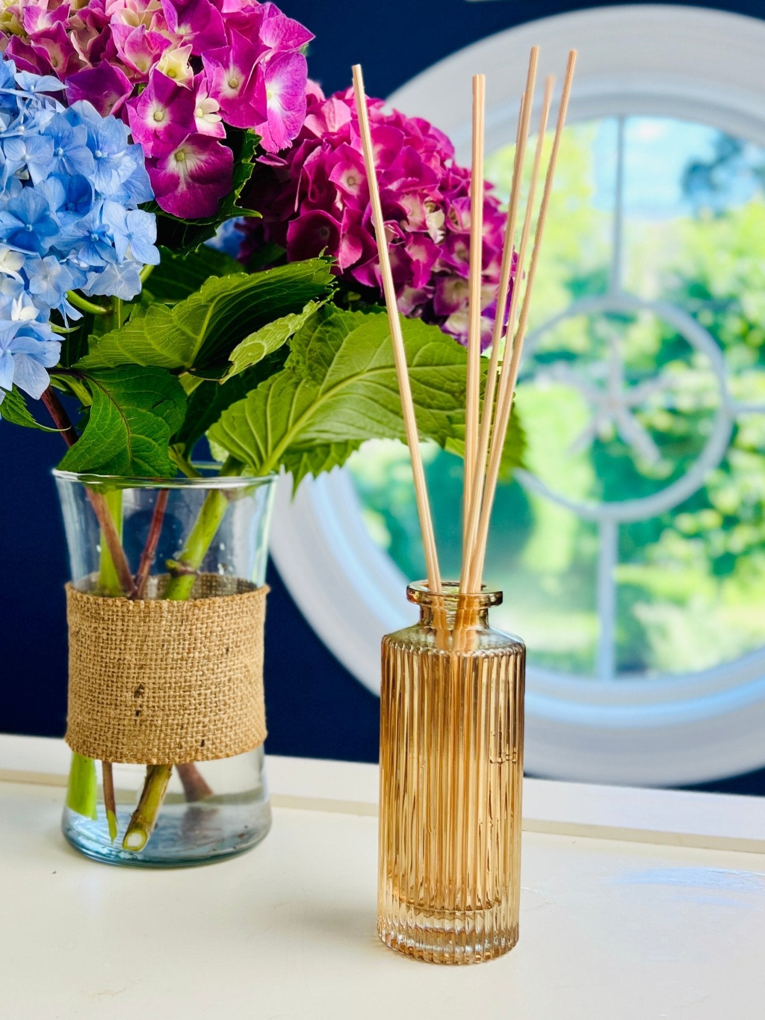 Amber Diffuser Set - Reed Diffusers - Modern Vintage Candle