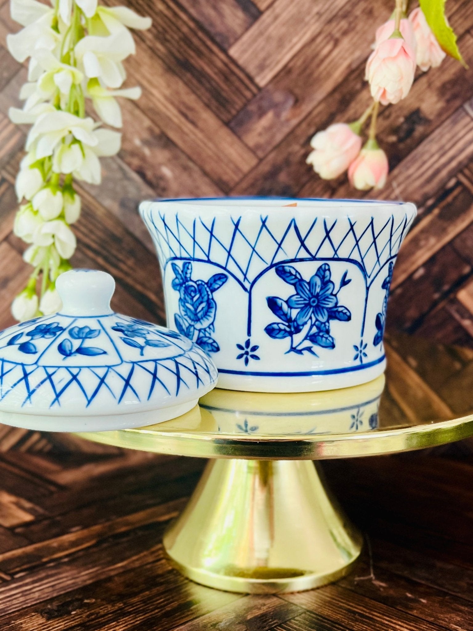 Blue and White - Porcelain - Modern Vintage Candle