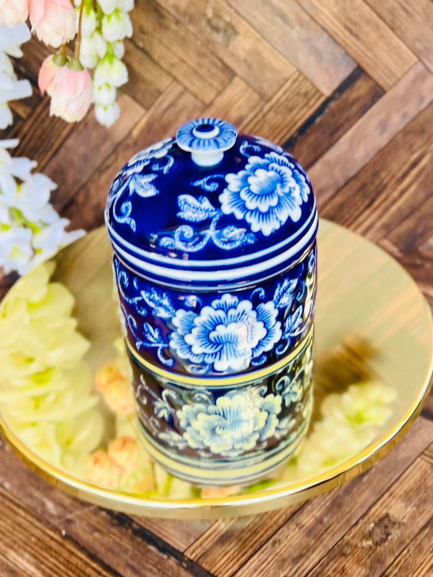 Bombay Blue - Porcelain - Modern Vintage Candle