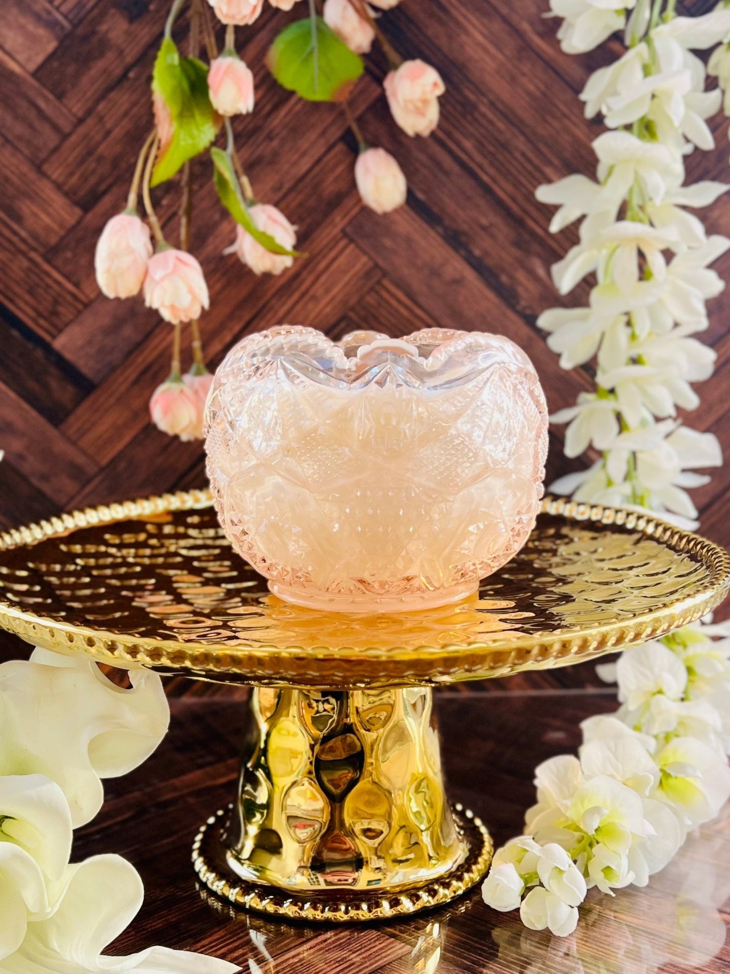 Elegant Rose - Glass - Modern Vintage Candle