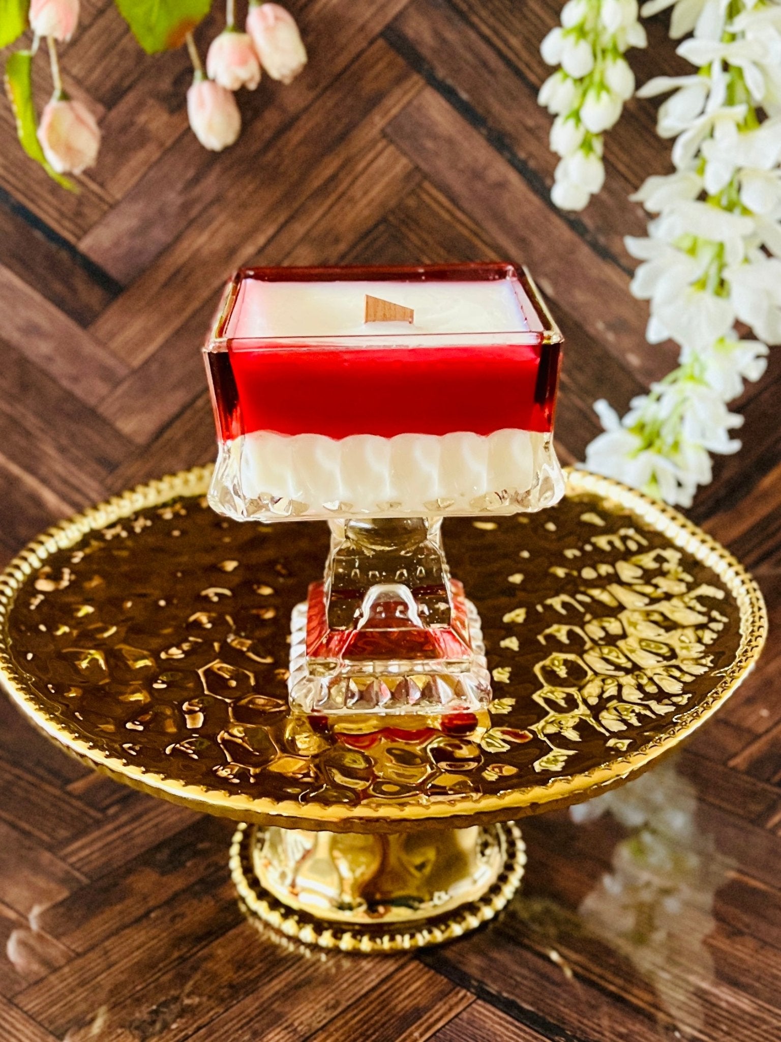 Ruby Wedding - Glass - Modern Vintage Candle