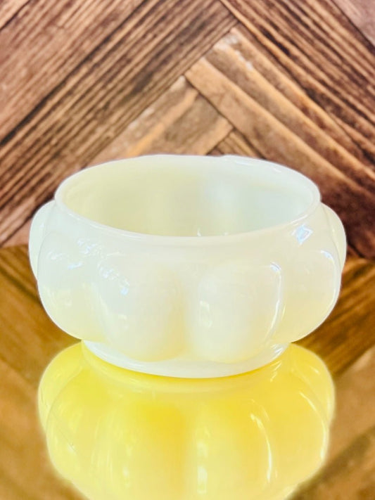 White Melon - Glass - Modern Vintage Candle